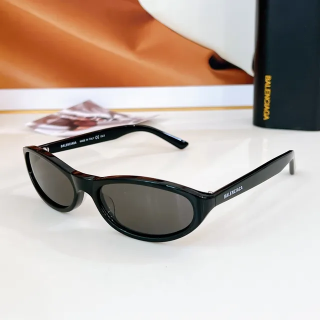 Balenciaga Óculos de Sol Cat-Eye Estreito com Lente Amber 4