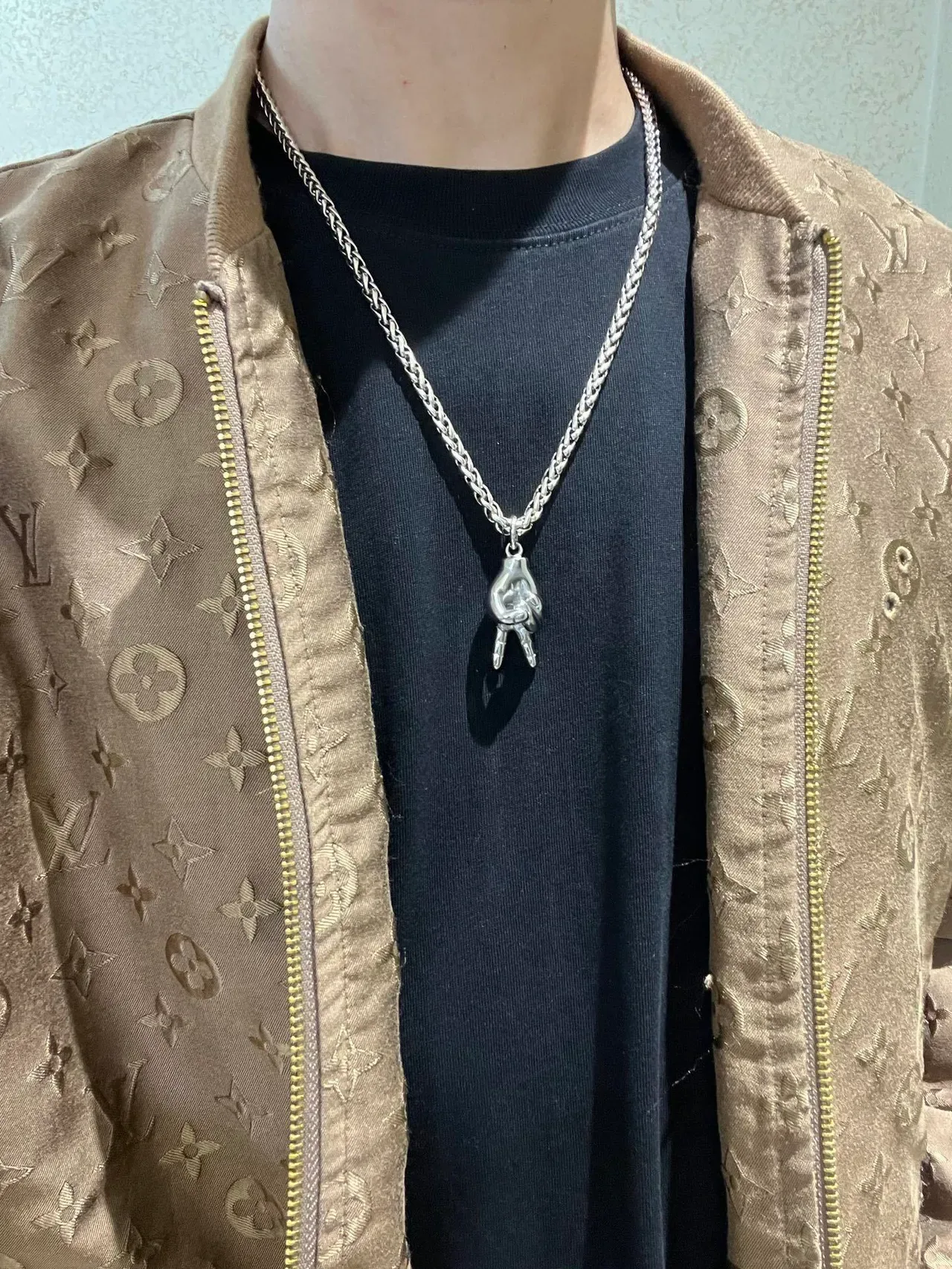 Balenciaga Peace Sign Hand Silver Chunky Curb Chain Sculptural Pendant Necklace 8