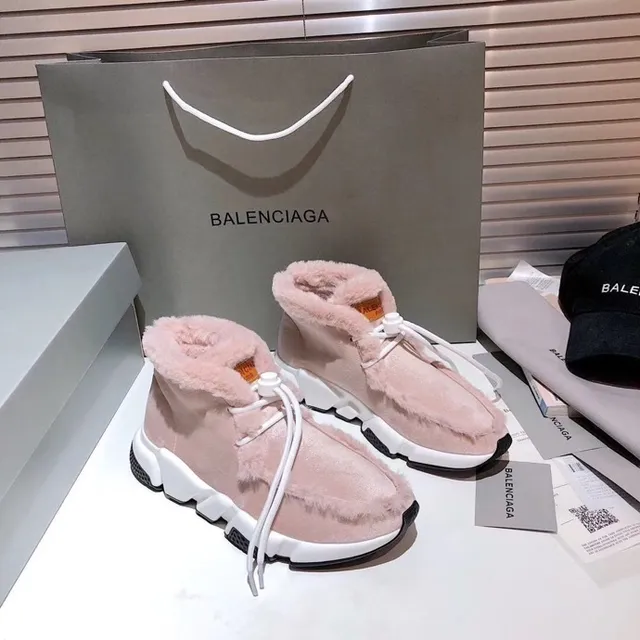 Balenciaga 粉白高帮羊毛皮内衬厚底运动鞋 3