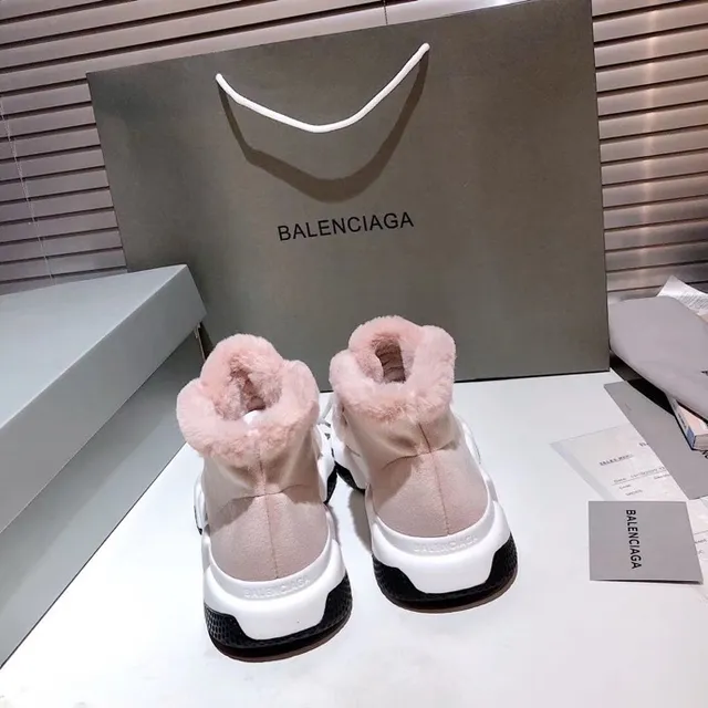 Balenciaga 粉白高帮羊毛皮内衬厚底运动鞋 8