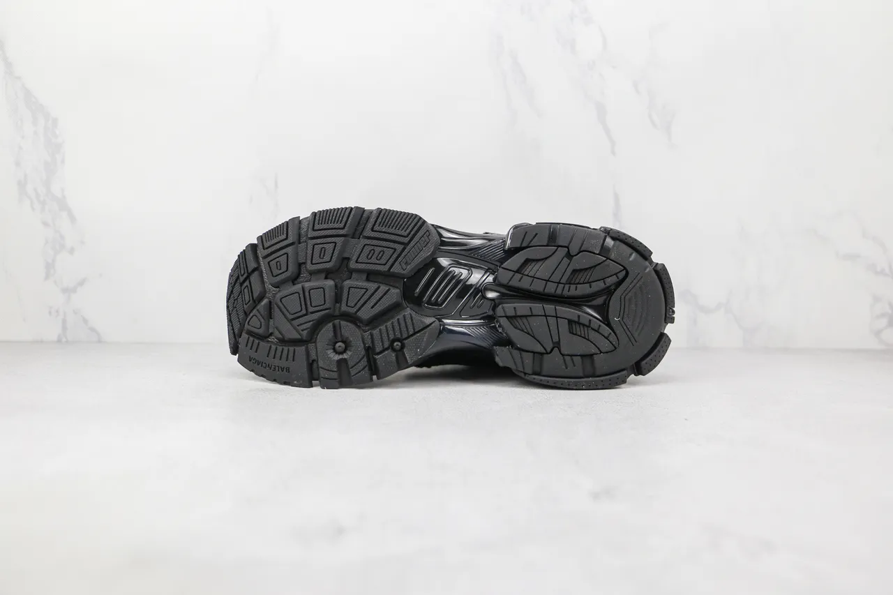Balenciaga Runner Black Chunky Sneakers 8