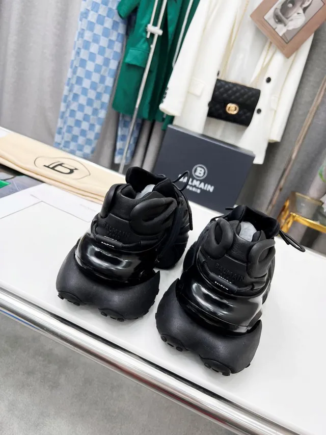 Balenciaga Runner Preto monocromático tênis grossos 6