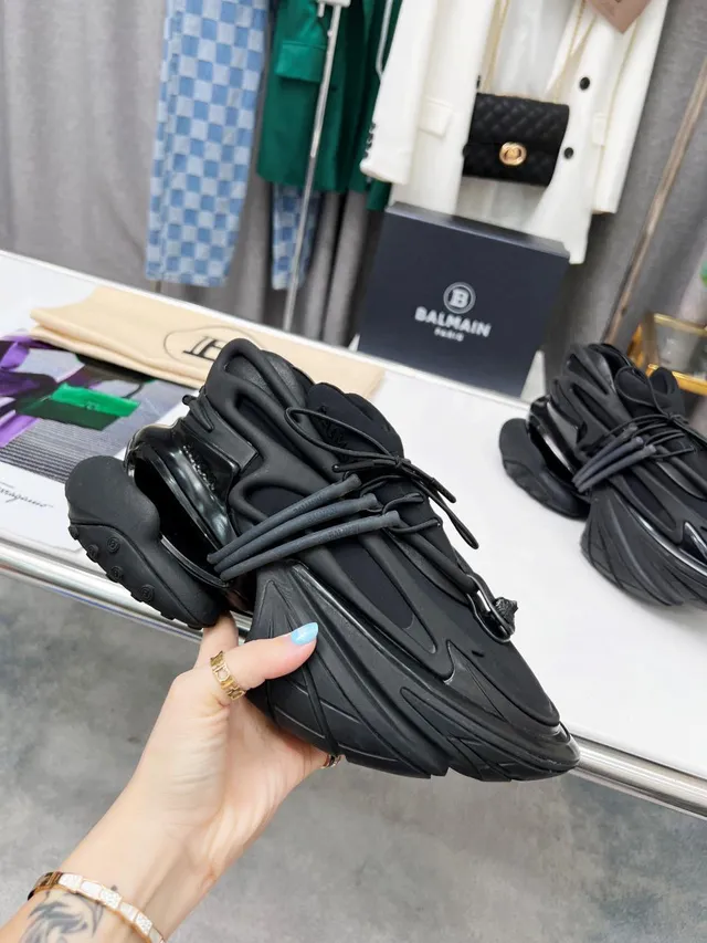 Balenciaga Runner Preto monocromático tênis grossos 9