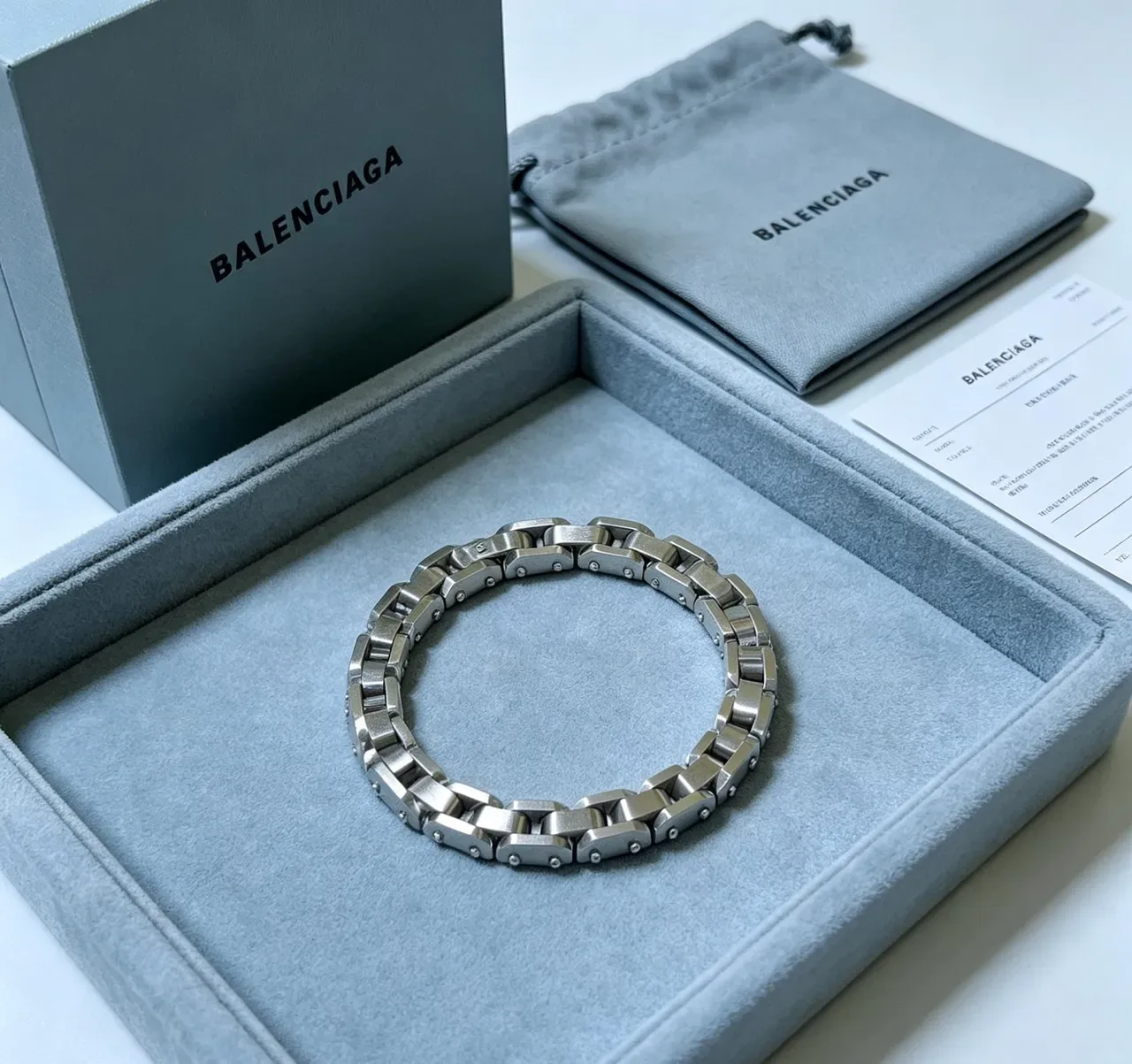 Balenciaga Pulsera Plata Gris Geométrica Enlaces Faceteados Construcción Remachada 9