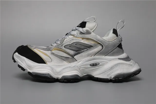 Balenciaga Track Trainer brancos cinza pretos dourados tênis com sola grossa 9