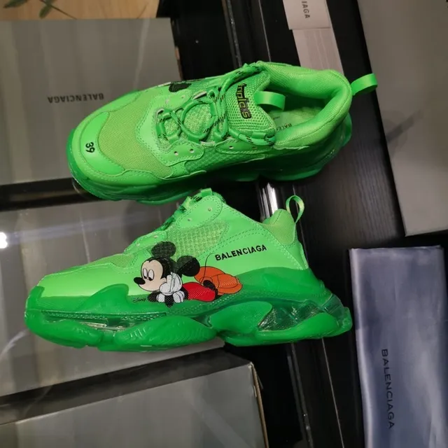 Balenciaga Triple S Zapatillas Neón Verde Mickey Mouse Chunky 4