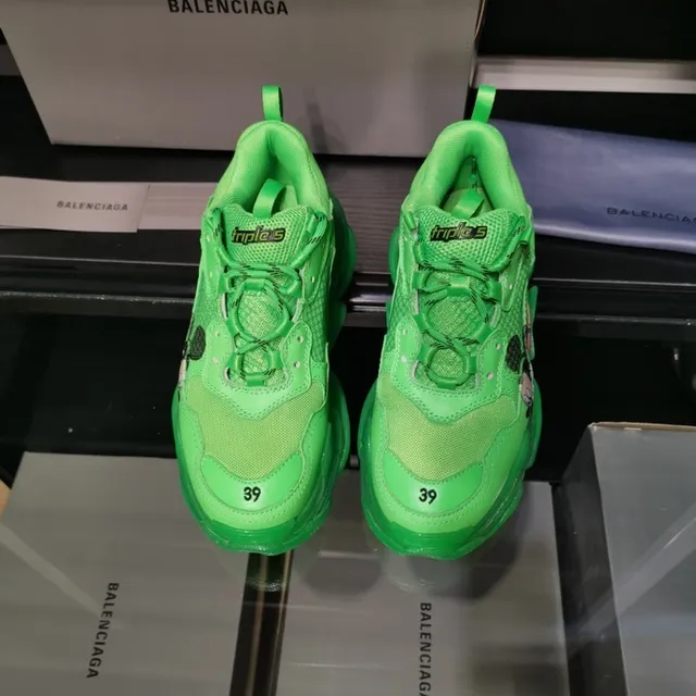 Balenciaga Triple S Zapatillas Neón Verde Mickey Mouse Chunky 7