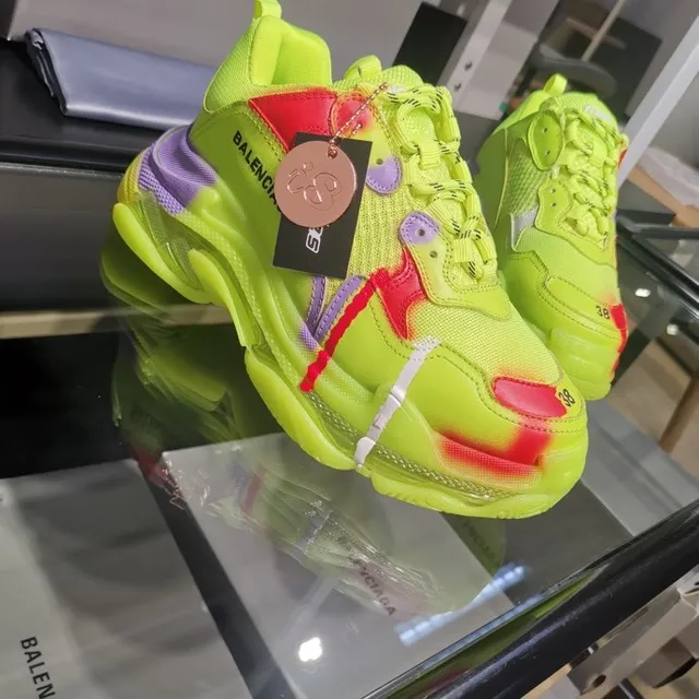 Balenciaga Triple S 霓虹黄 红 紫 厚底运动鞋 2
