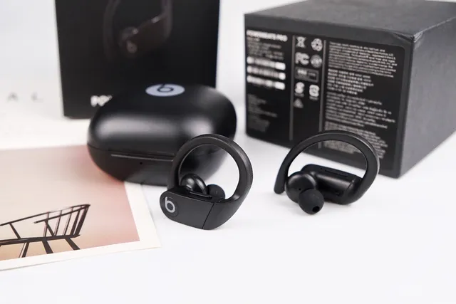 Beats Powerbeats Pro 黑色运动耳机 3