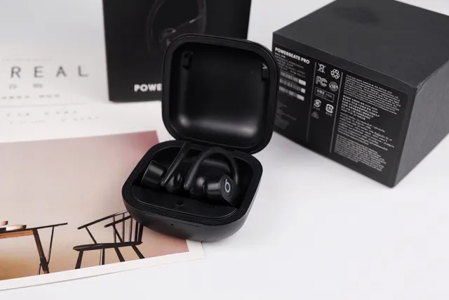 Beats Powerbeats Pro 黑色运动耳机 4