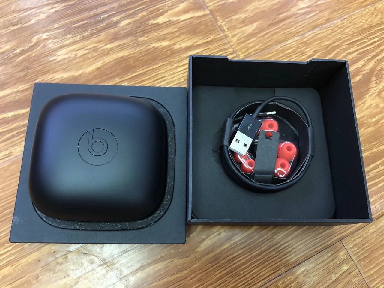 Beats Powerbeats Pro वायरलेस स्पोर्ट्स ईयरफोन्स 17