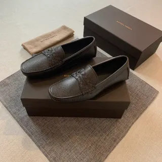 Bottega Veneta Andiamo কালো পেবল্ড লেদার Intrecciato ওভেন ভ্যাম্প লুফার