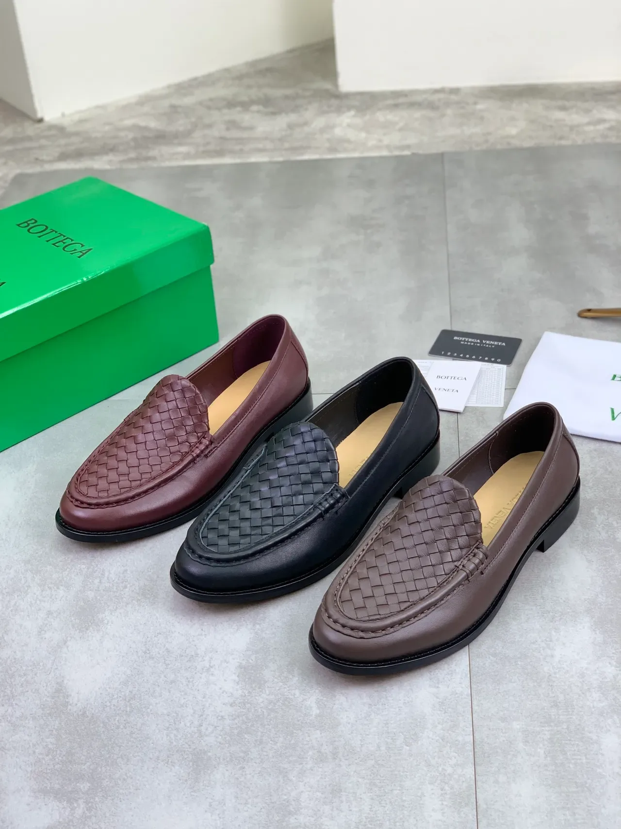 Bottega Veneta Andiamo Burdeos Negro Intrecciato-Tecido Vamp Cuero Liso Superior Loafer 2