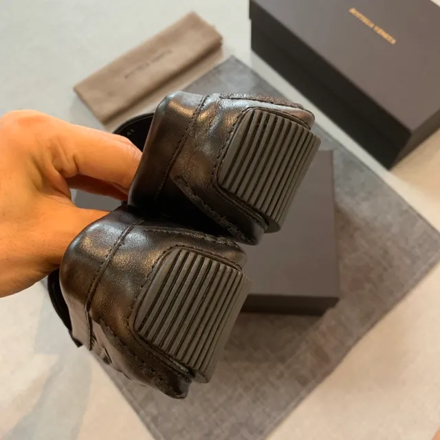 Bottega Veneta Andiamo Intrecciato mocassins de couro trançado 2