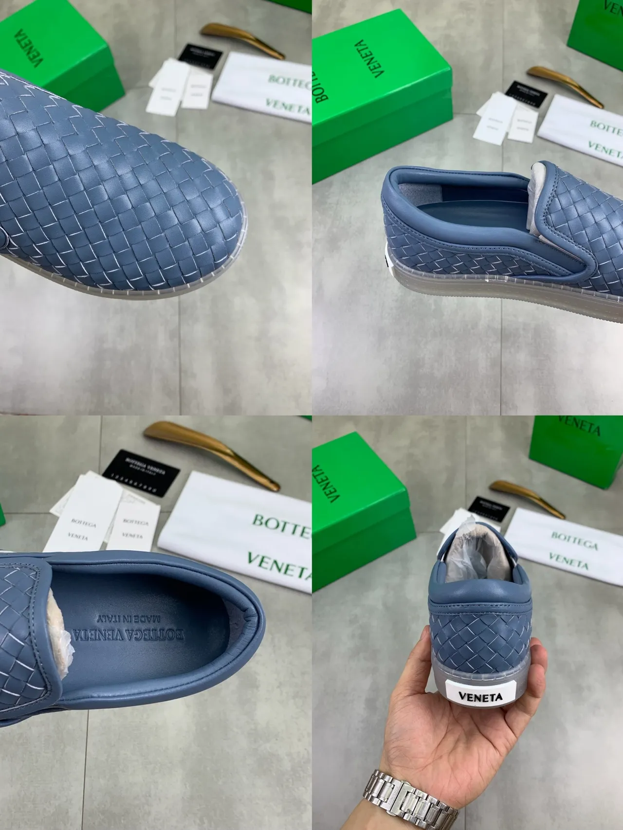 Bottega Veneta mocassin en cuir tressé bleu transparent à enfiler 3