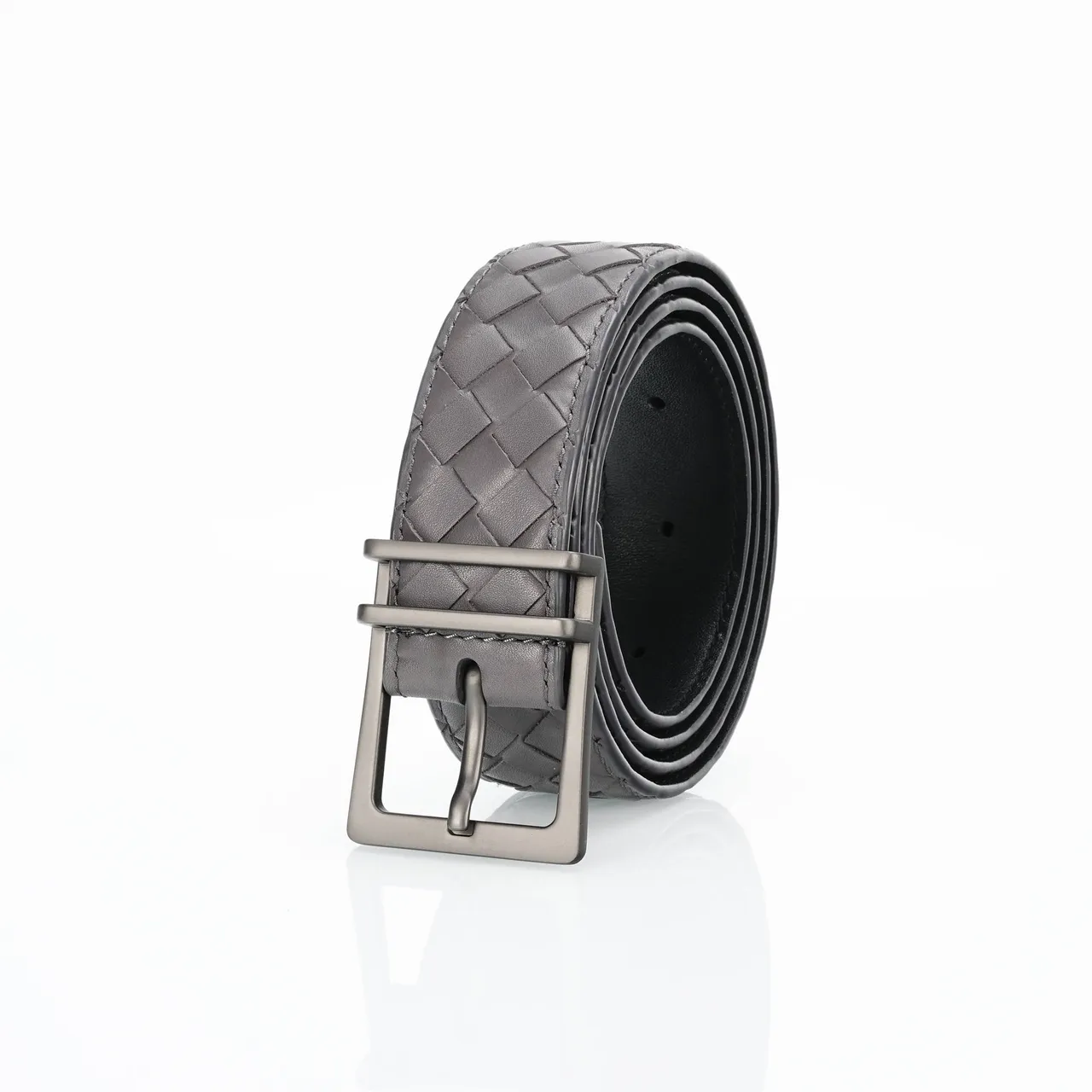 Bottega Veneta Cassette Intrecciato Cinto de Couro Cinza 7