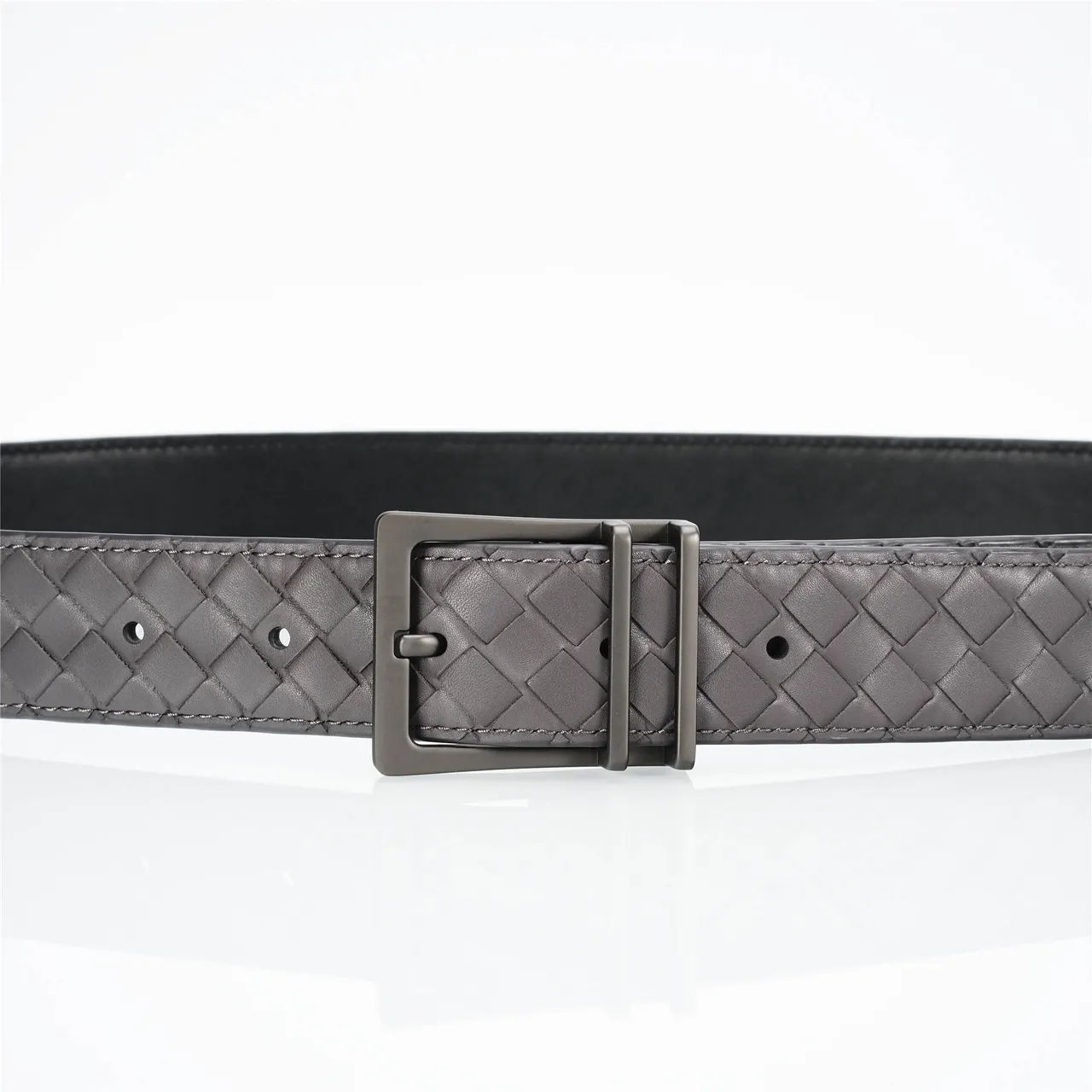 Bottega Veneta Cassette Intrecciato Cinto de Couro Cinza 8