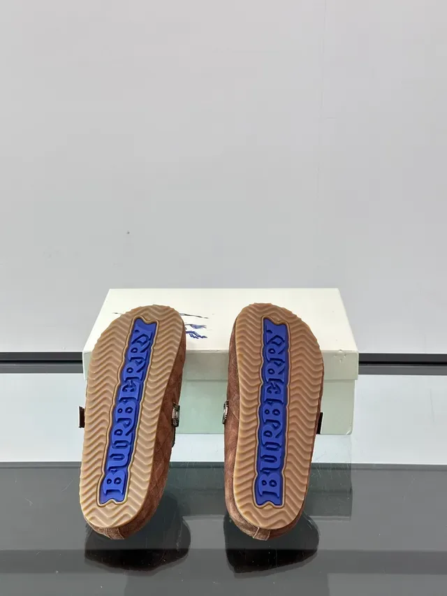 Bottega Veneta Cassette Mule Mocassins Marron Daim Tissé 2