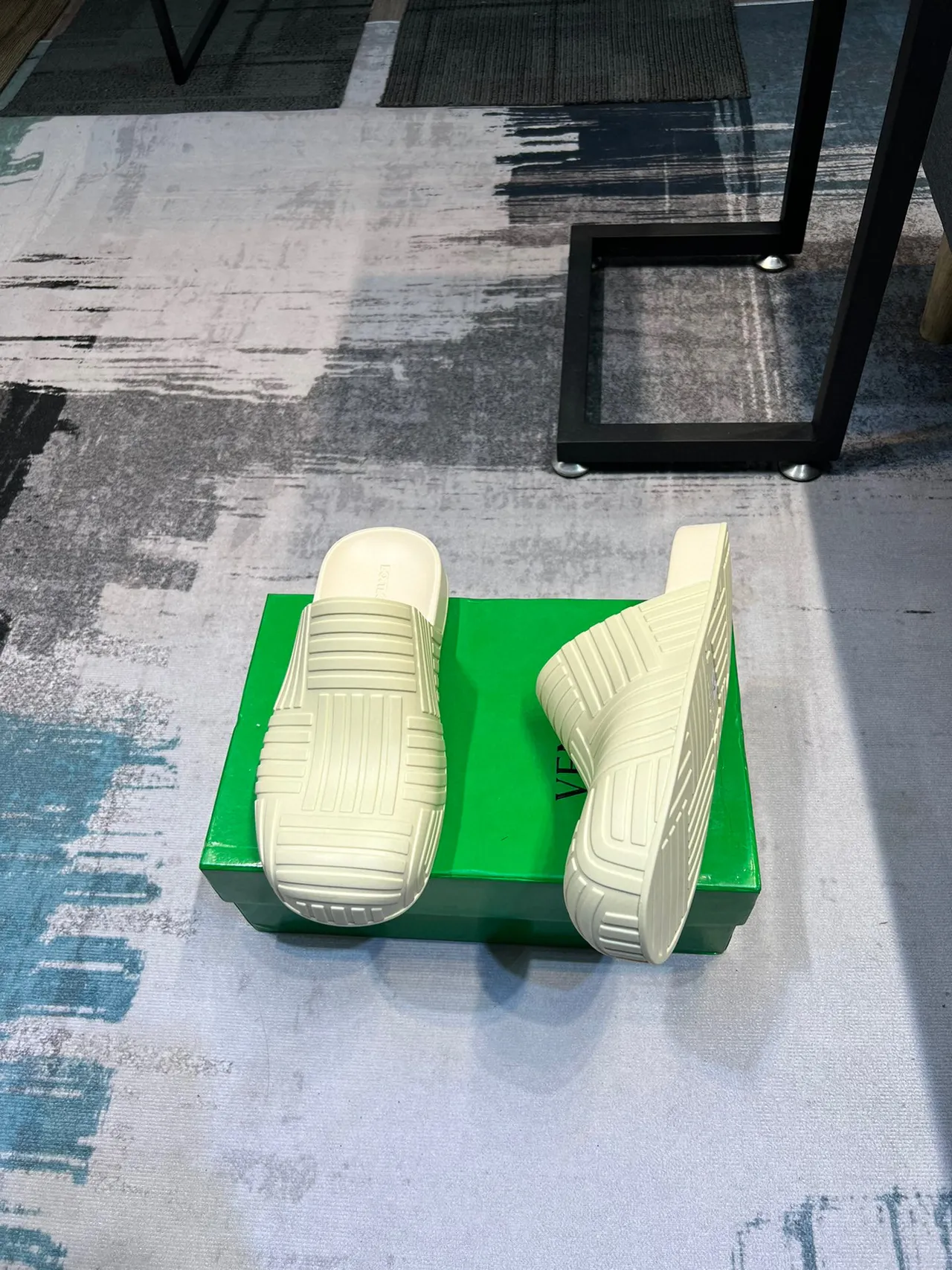 Bottega Veneta Cassette Slide হালকা লাইম-সবুজ স্লিপার 4