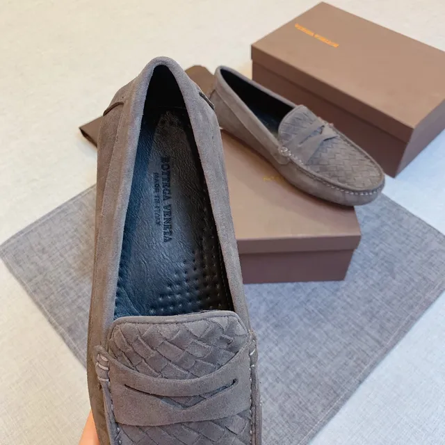 Bottega Veneta cinza camurça Intrecciato Loafers 3