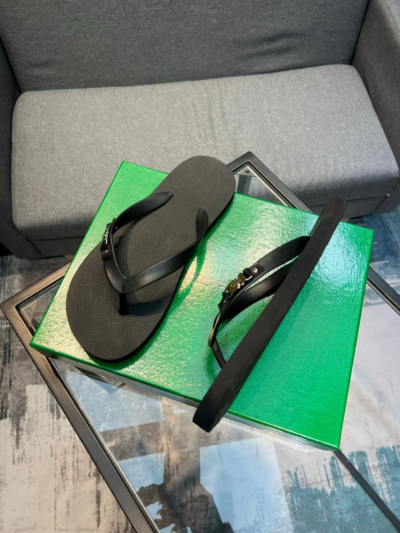 Bottega Veneta Sardine কালো রাবার স্লিপার 4