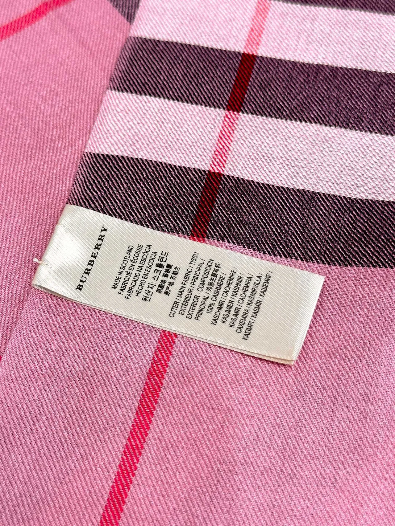 Burberry Châle à carreaux classiques rose 2