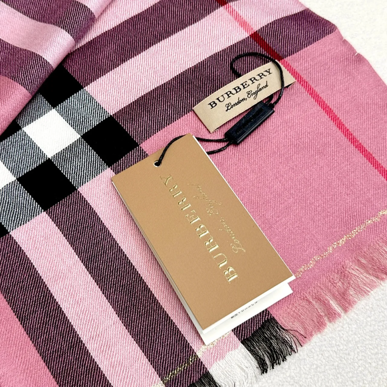 Burberry Châle à carreaux classiques rose 3