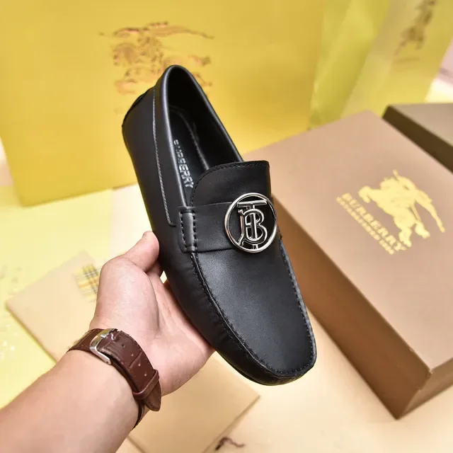 Burberry Knight Black Leather Penny Loafer 6
