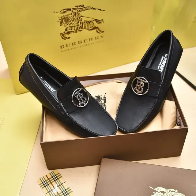 Burberry Knight Black Leather Penny Loafer 8