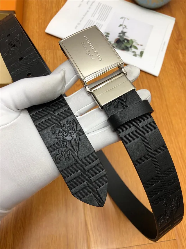 Burberry Knight কালো রৌপ্য উৎকীর্ণ ঘর চেক প্যাটার্ন ব্রাশ আয়তাকার বক্ল লেদার বেল্ট 13