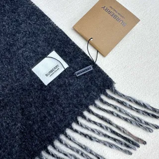 Cachecol Burberry navy e creme com franjas de cashmere