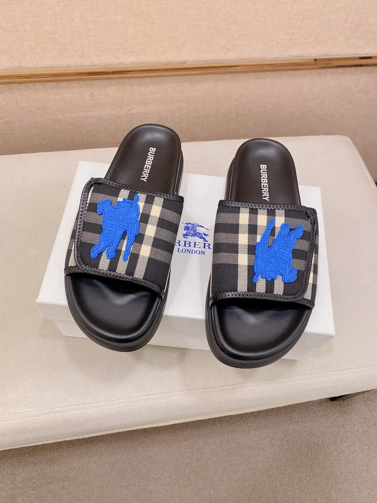 Burberry Slide Black Blue Check-Pattern Strap Raised Equestrian Knight Motif Slippers 7