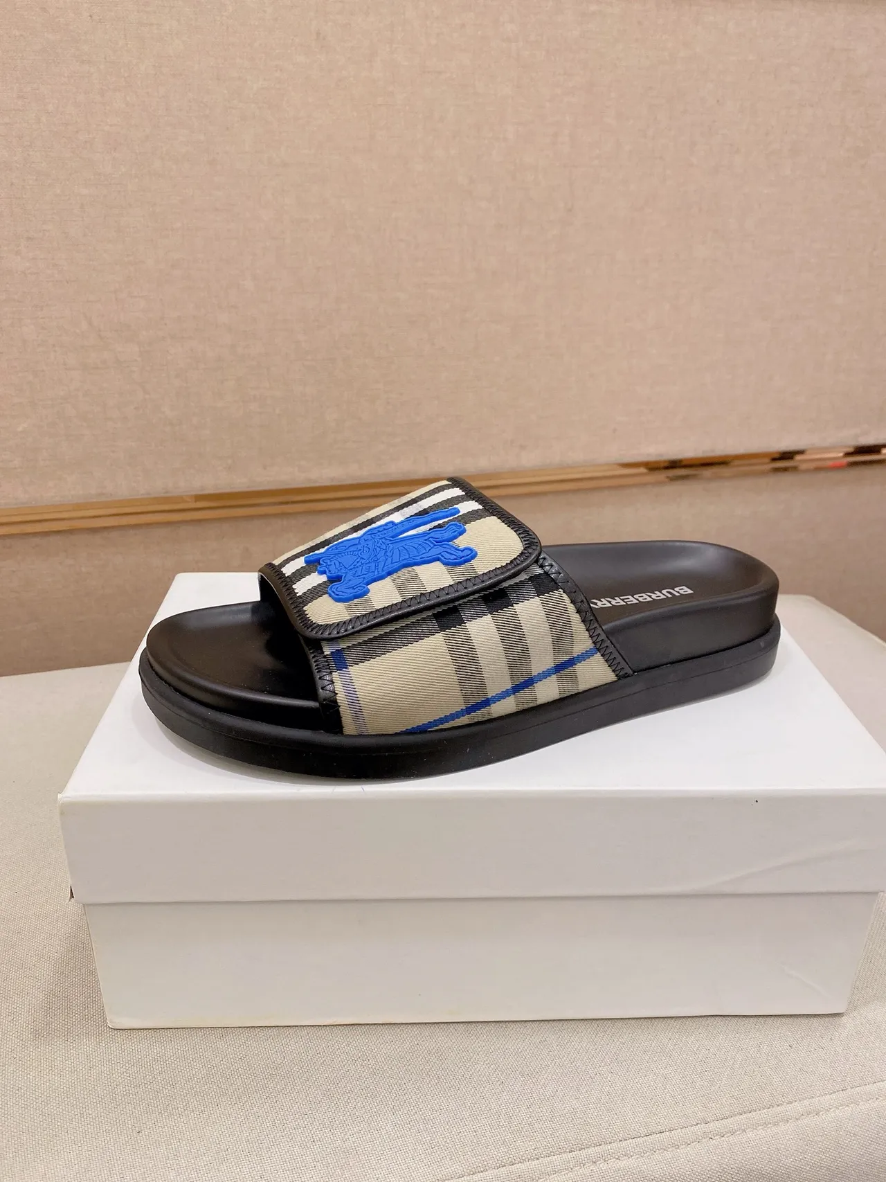 Burberry Slide Black Blue Check-Pattern Strap Raised Equestrian Knight Motif Slippers 11