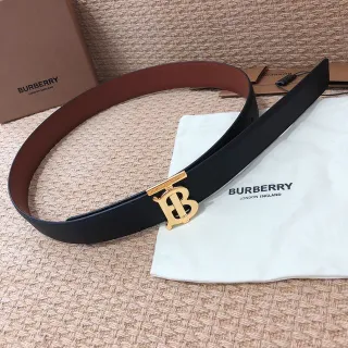 Burberry TB Monogram Belt Cinturón de cuero negro y marrón