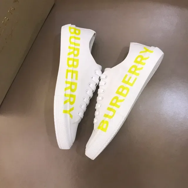 Burberry White Yellow Low-Top Canvas-Like Upper Lifestyle Sneakers 3
