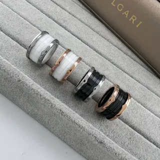 Bvlgari B.zero1 多带陶瓷和金属戒指