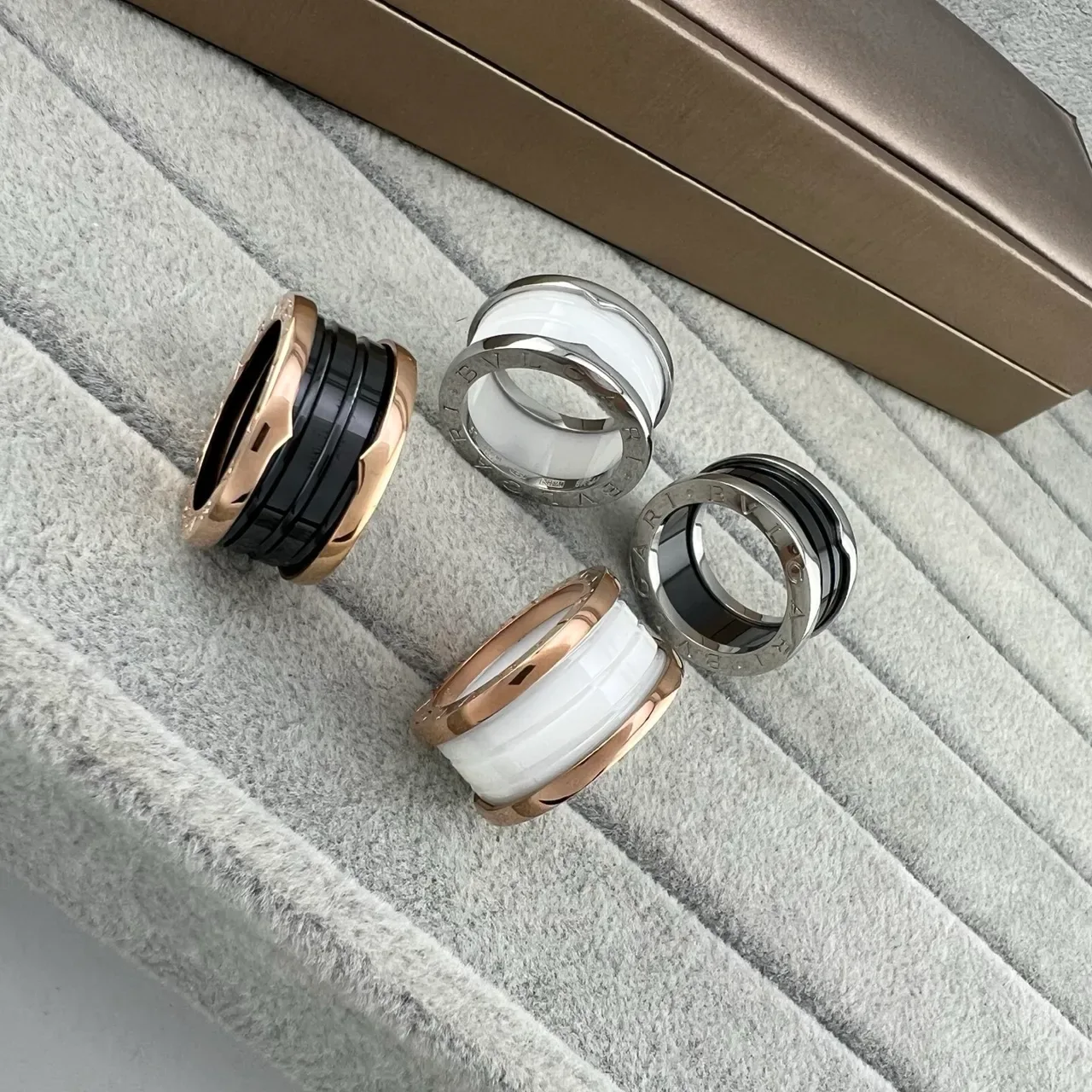 Bvlgari B.zero1 Multi-Band Ceramic and Metal Rings 6