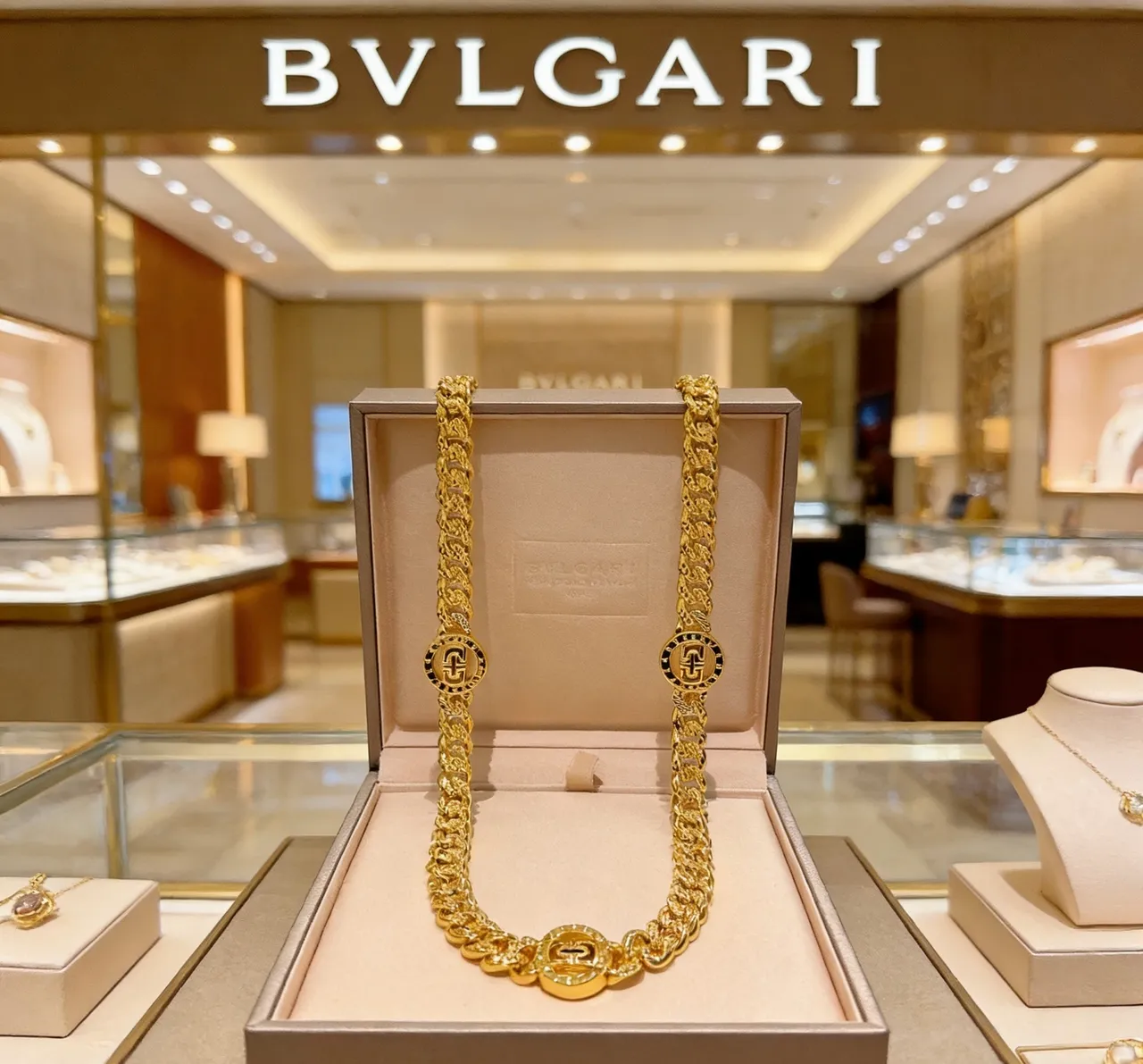 Bvlgari B.zero1 Rock Triple Medallion Gold Necklace 6