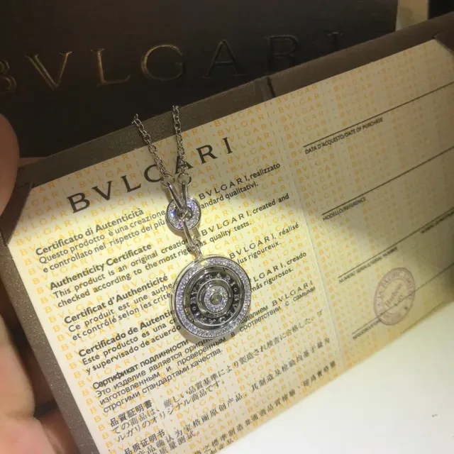Bvlgari B.zero1 घूमने वाला डबल सर्कल पेंडेंट नेकलेस 4