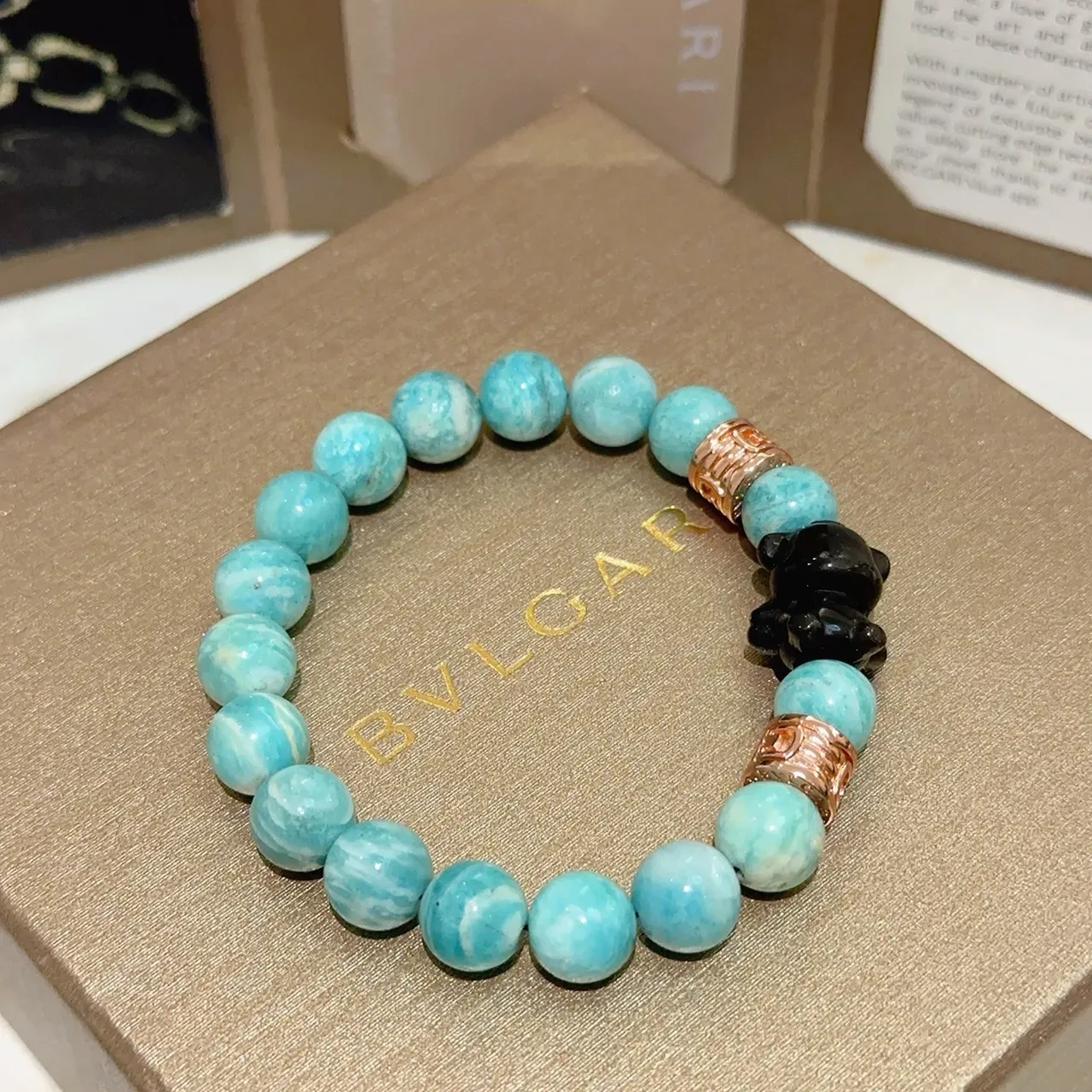 Bvlgari नीला काला मोती लोचदार हिरा अमेजॉनाइट स्टाइल पत्थर कंगन 7
