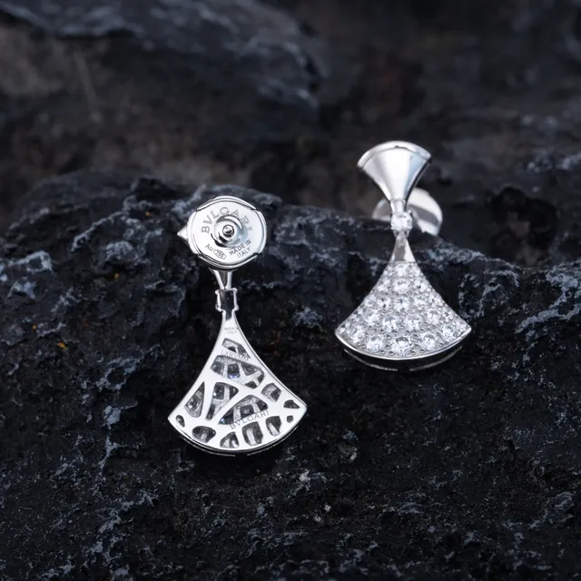 Bvlgari Divas' Dream aretes de diamantes pavé en forma de abanico 5