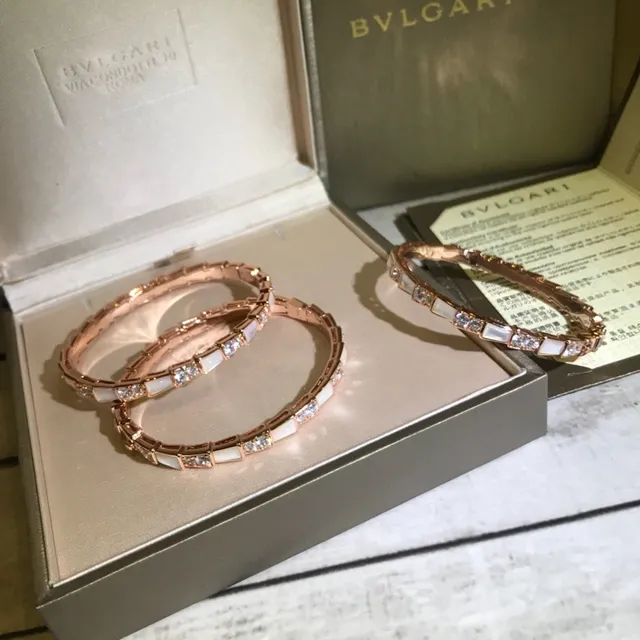 Bvlgari Divas’ Dream Pulseiras de Ouro Rosa Madrepérola e Cristais Pavé 8