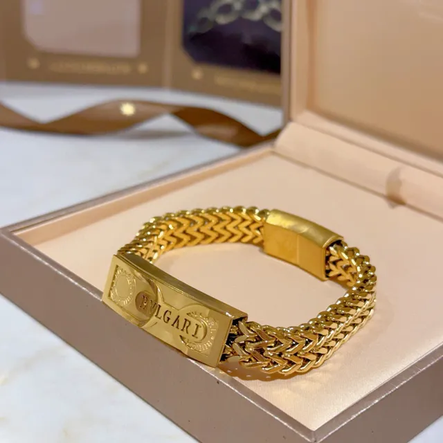 Bvlgari سوار سلسلة كيرب مضفرة من الذهب لوحة شعار منحوتة 3
