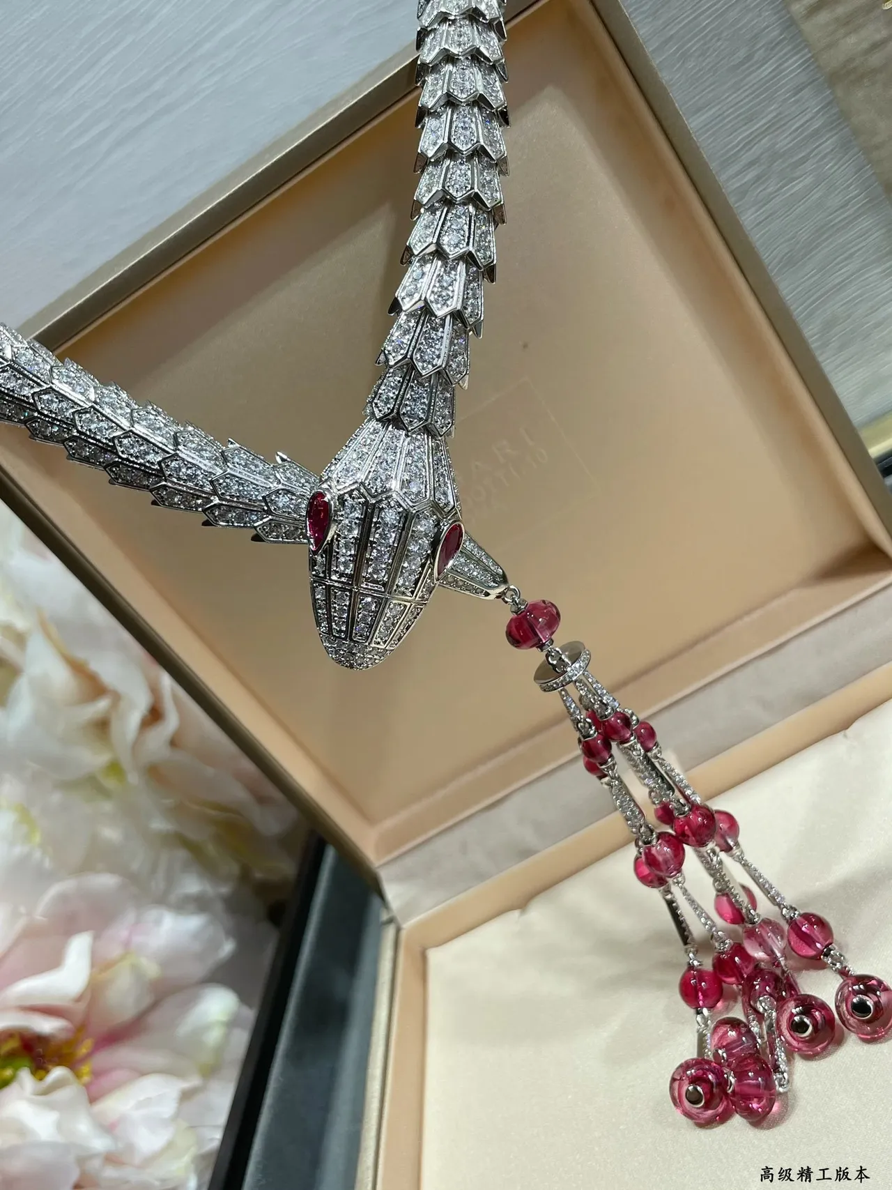 Bvlgari Serpenti হীরা ও রুবি টাসেল হার 4