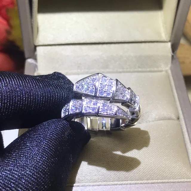 Bvlgari রুপা সোনা আর্কুলেটেড সেগমেন্টেড পাভে হীরা আংটি 2
