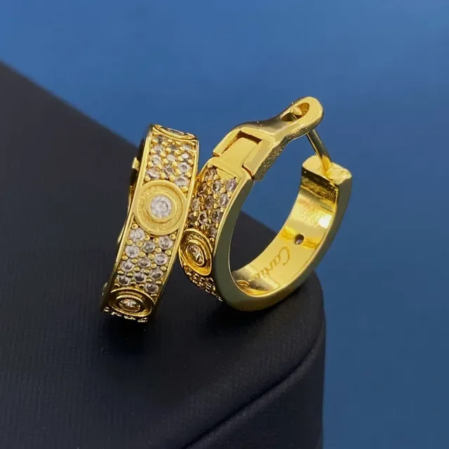 Aretes Cartier de aro de oro pavé de cristales bisagra 2