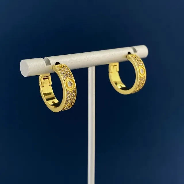Aretes Cartier de aro de oro pavé de cristales bisagra 3