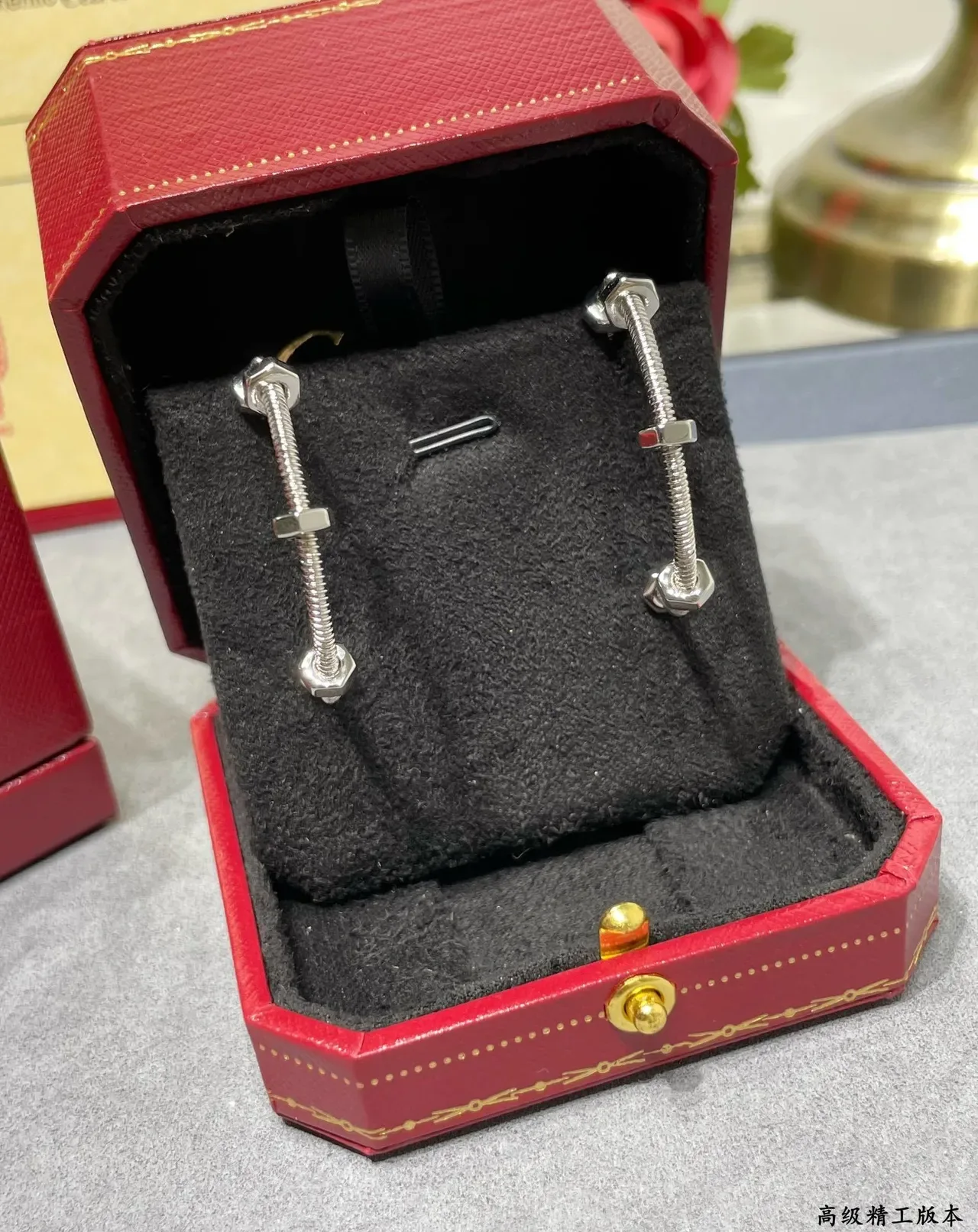 Cartier Juste un Clou أقراط ذهبية فضية سلك ملفوف حلق زخارف براغي سداسية 3