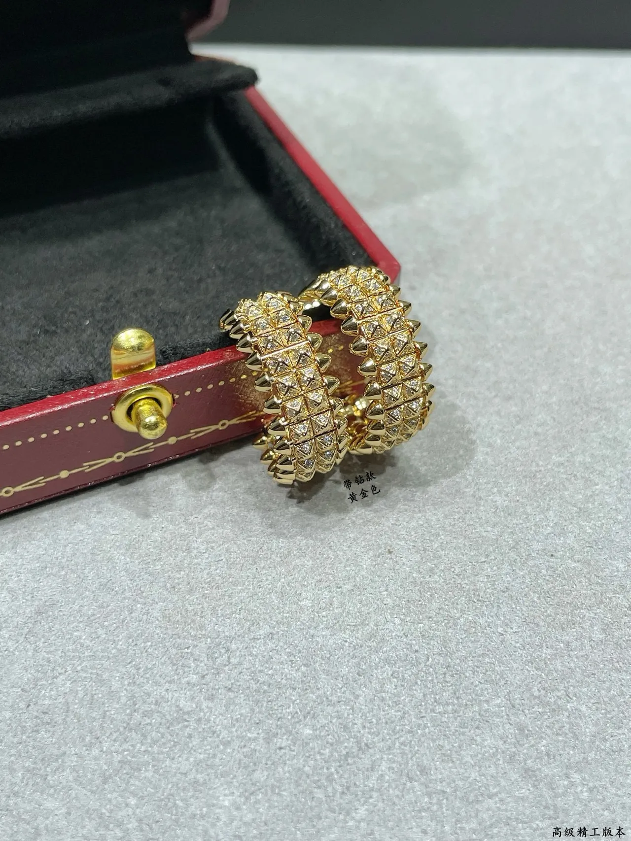 Cartier Juste un Clou أقراط دائرية مدببة بافيه 3
