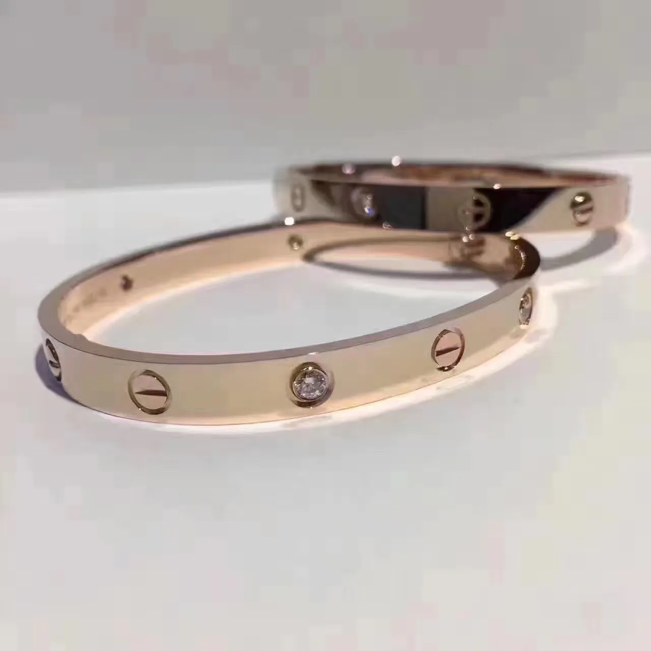 Cartier Love سوار ذهب أسود نمط مسمار مينا أو جلد حزام سوار 2